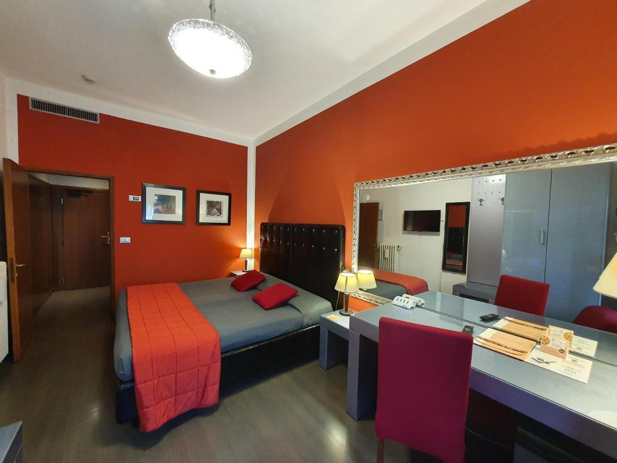 Continentale Hotel 4*
