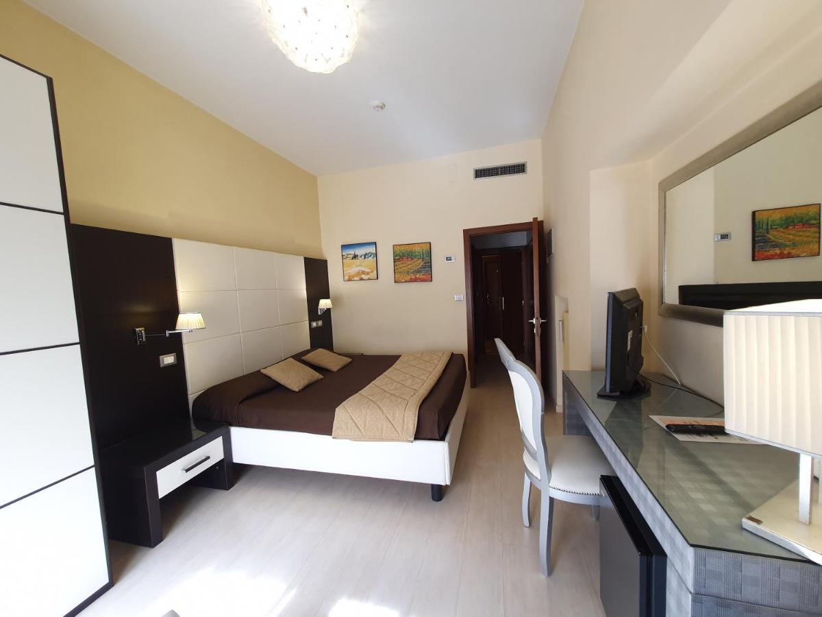 Hotel Continentale 4*